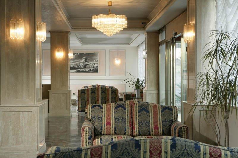 Hotel Romulus İç mekan fotoğraf